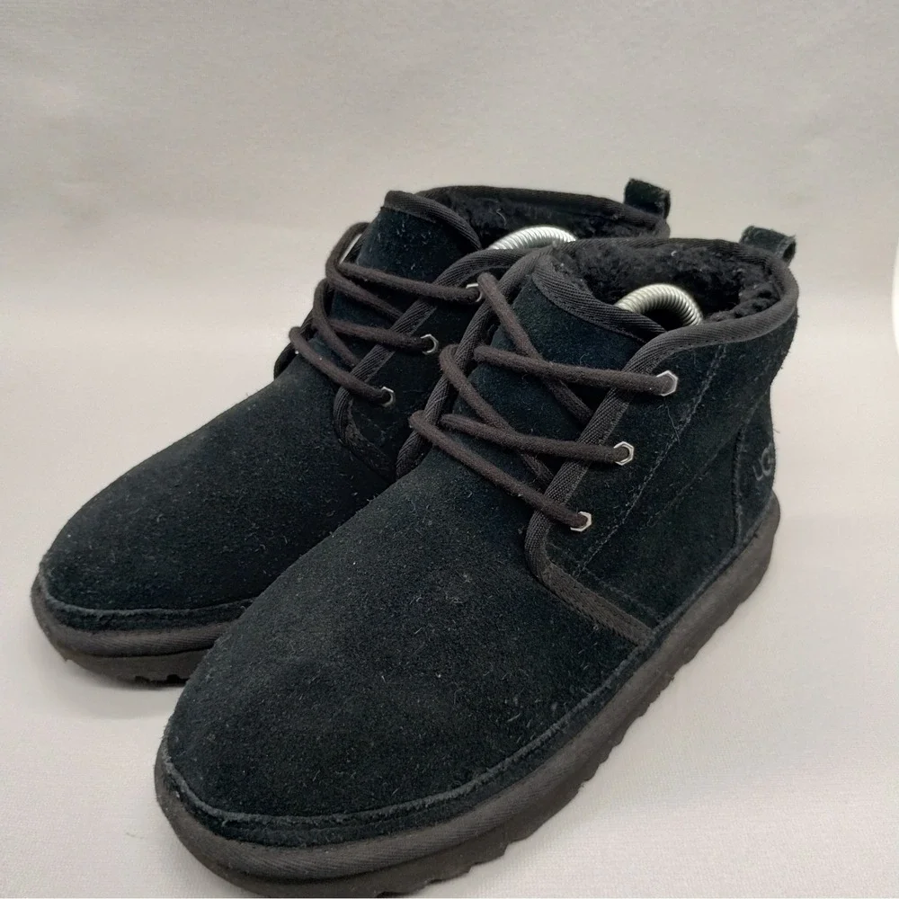 UGG Neumel Black Suede Lace Up Chukka Boots Kids Size 6 Ankle Casual Australia